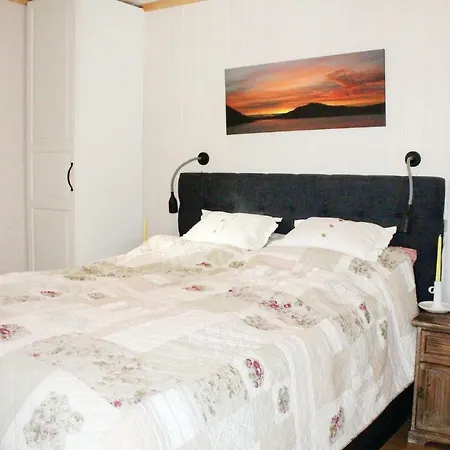 Three-bedroom Holiday In Masfjordnes Holiday home